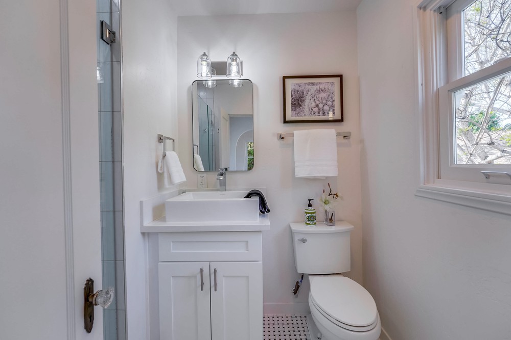 Virtual tour photo 35 of 80 for 3430 Yonge St
