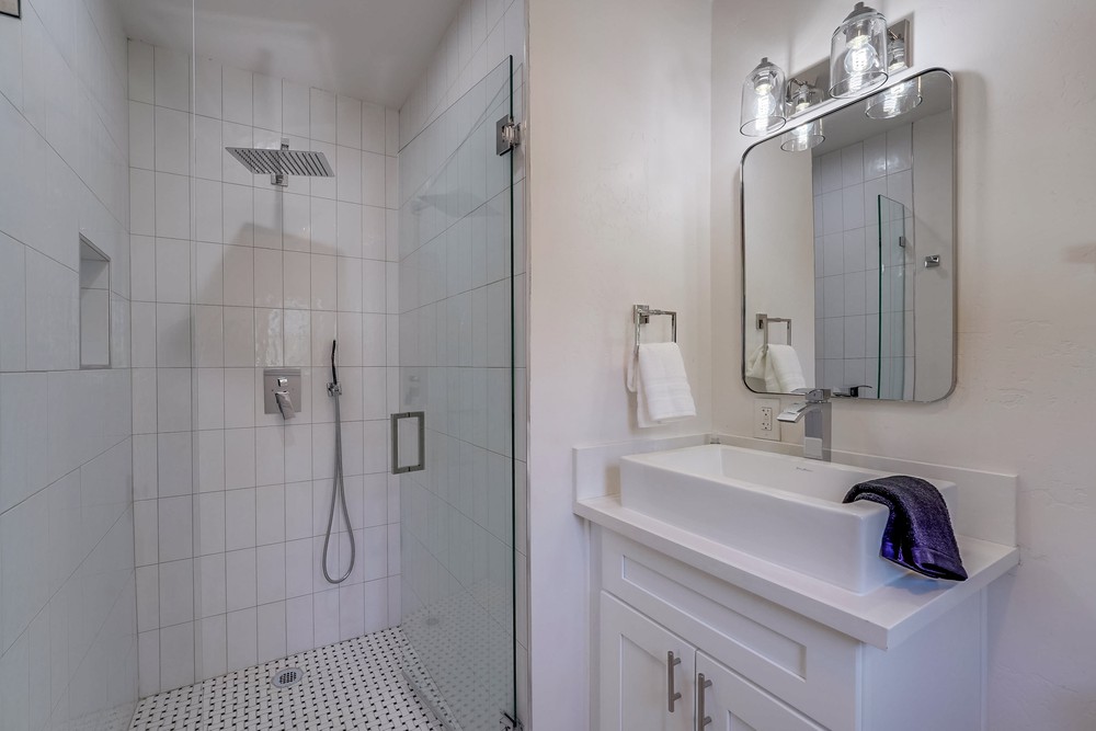 Virtual tour photo 36 of 80 for 3430 Yonge St
