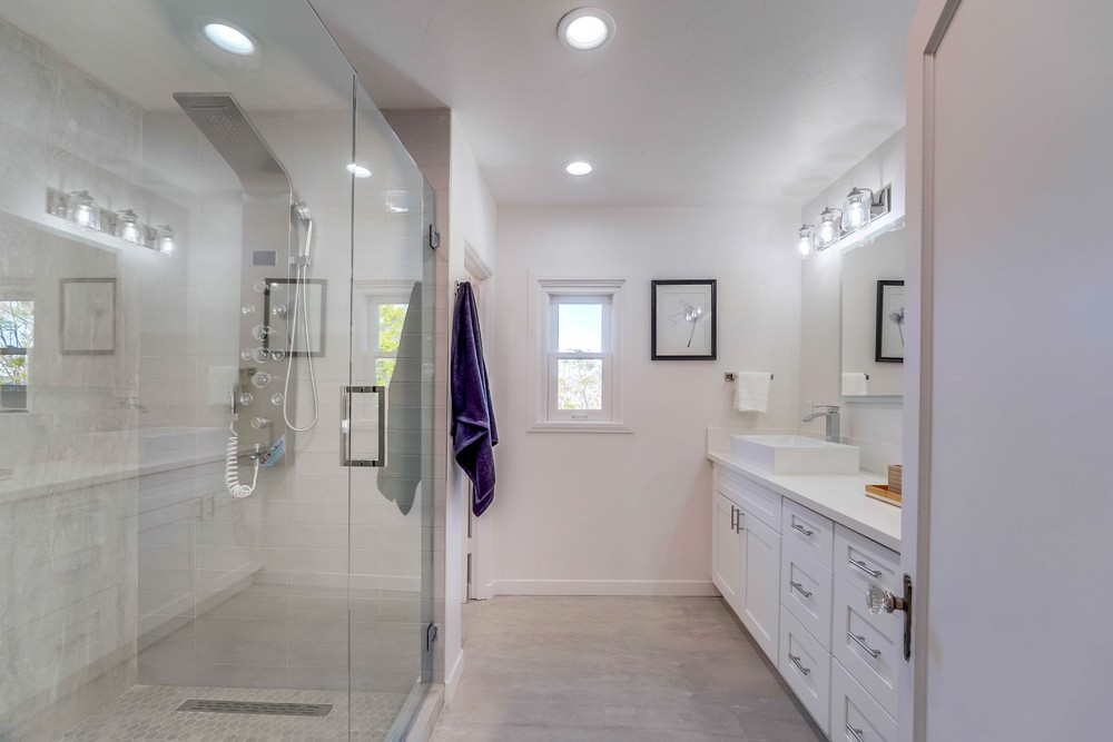 Virtual tour photo 45 of 80 for 3430 Yonge St