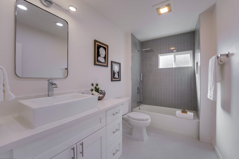 Virtual tour photo 64 of 80 for 3430 Yonge St