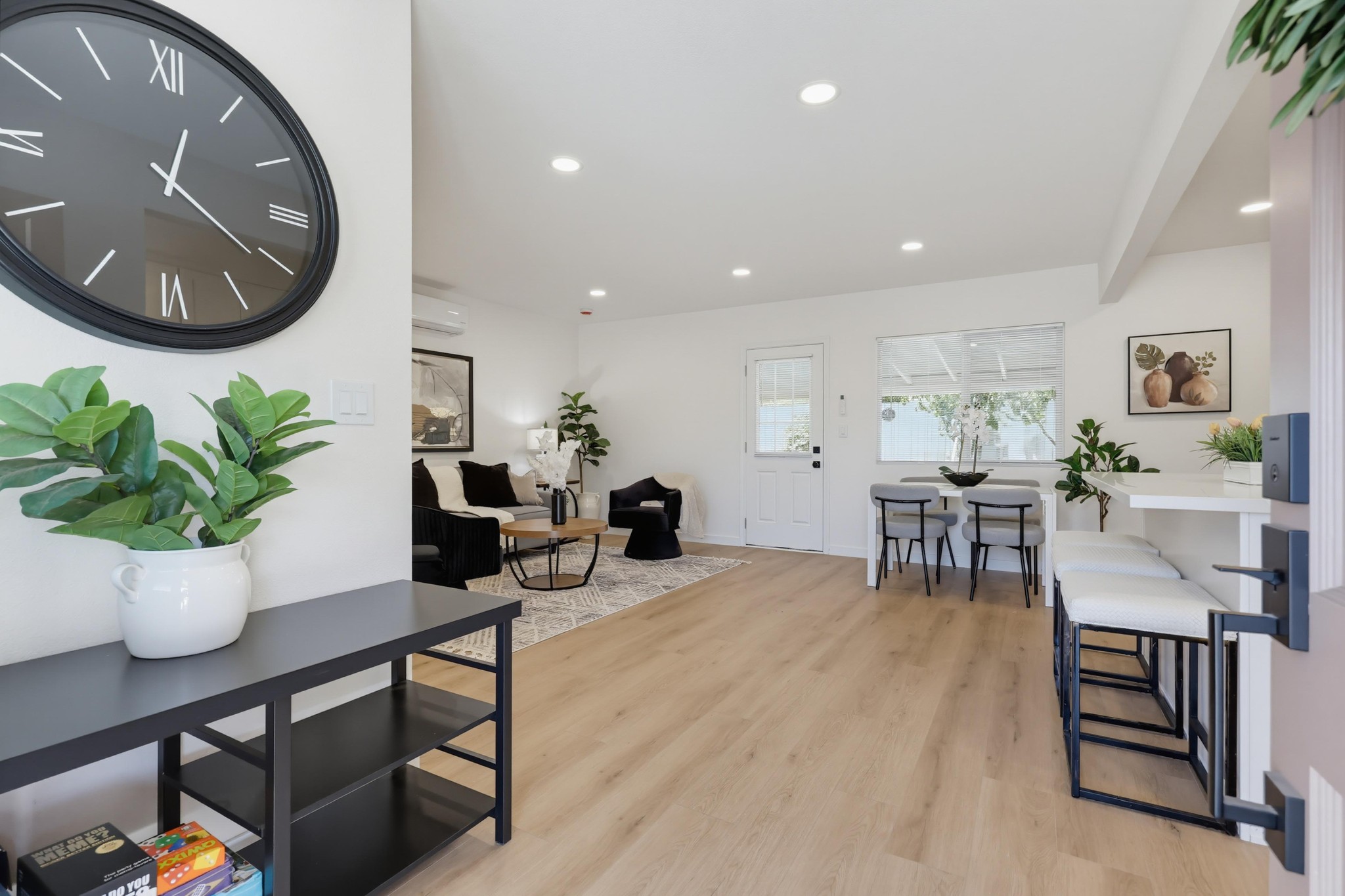 Virtual tour photo 7 of 58 for 3432 Par Dr