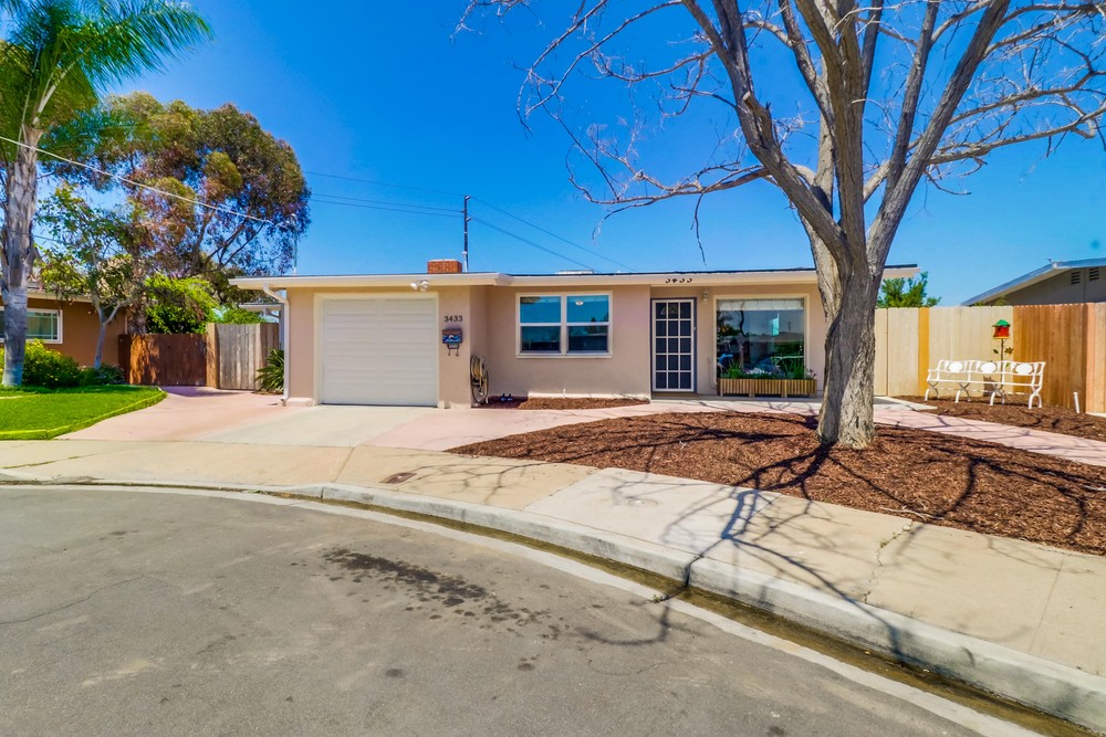 Virtual tour photo 1 of 44 for 3433 Rowe St