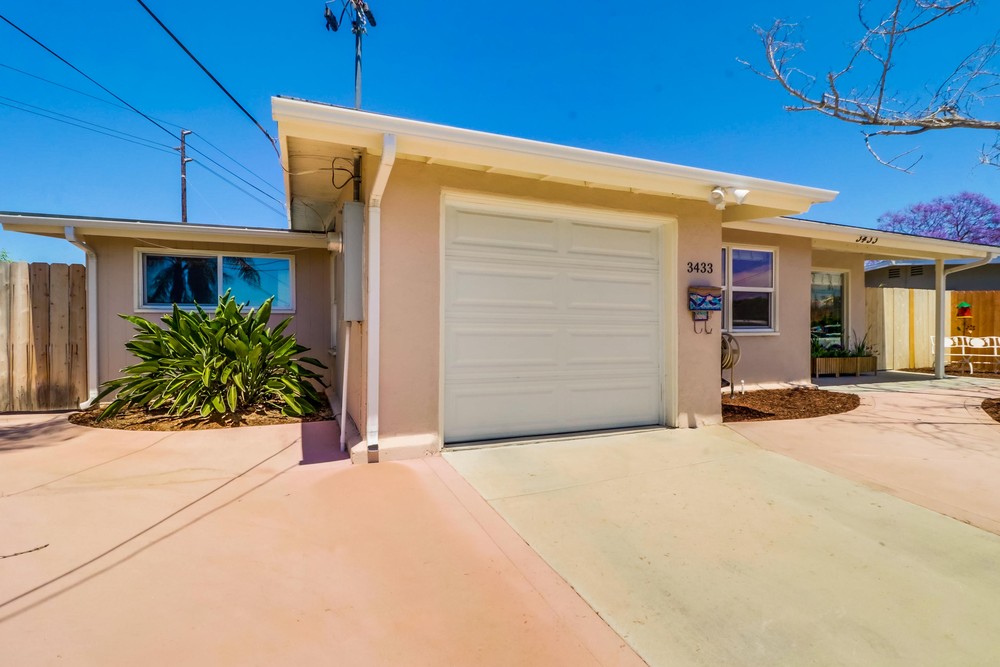Virtual tour photo 6 of 44 for 3433 Rowe St