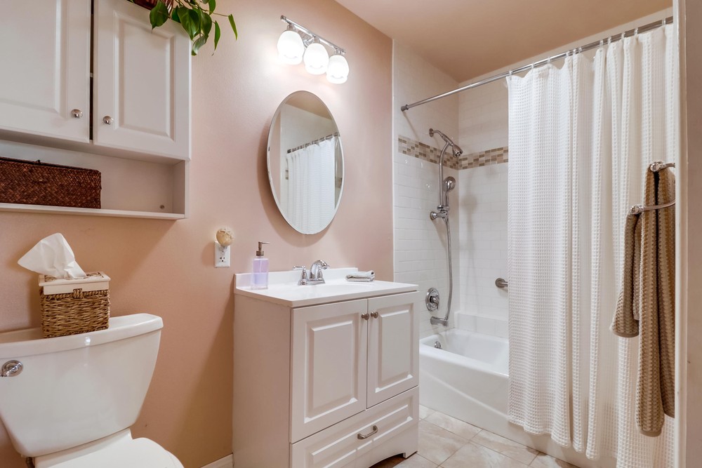 Virtual tour photo 26 of 44 for 3433 Rowe St