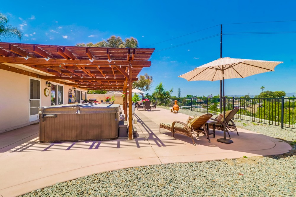 Virtual tour photo 33 of 44 for 3433 Rowe St