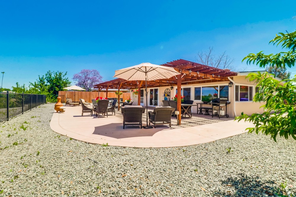 Virtual tour photo 38 of 44 for 3433 Rowe St