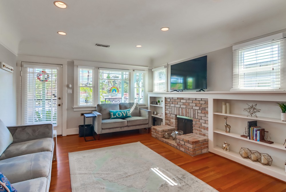 Virtual tour photo 9 of 46 for 3434 Arizona St