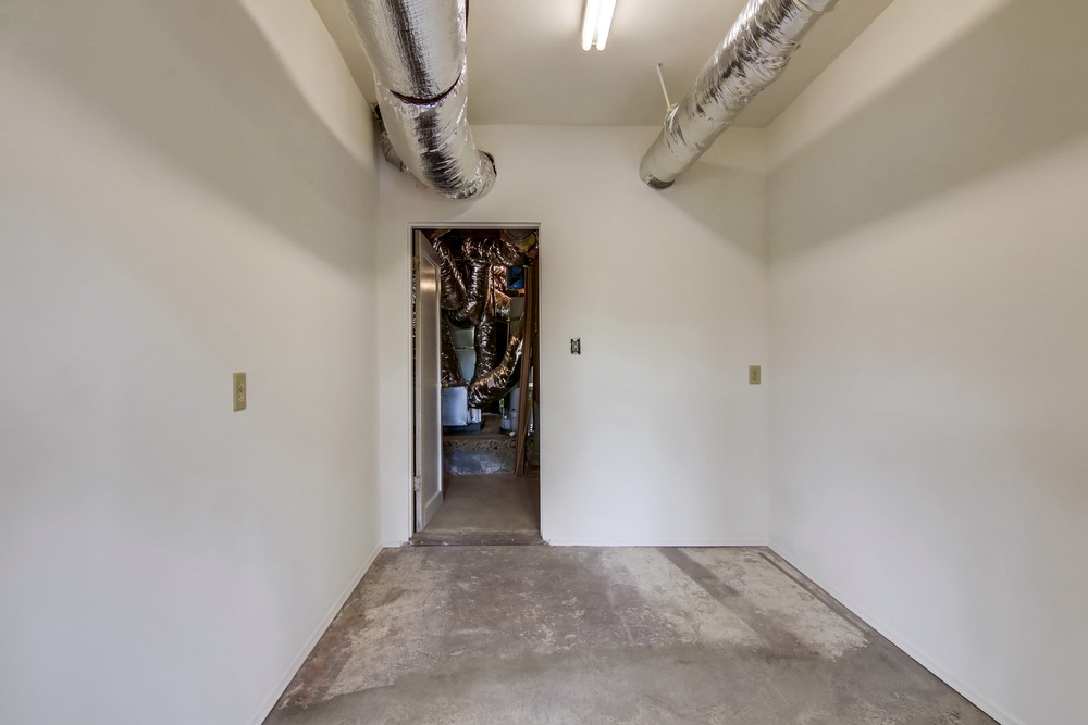 Virtual tour photo 68 of 85 for 3435 Hill St