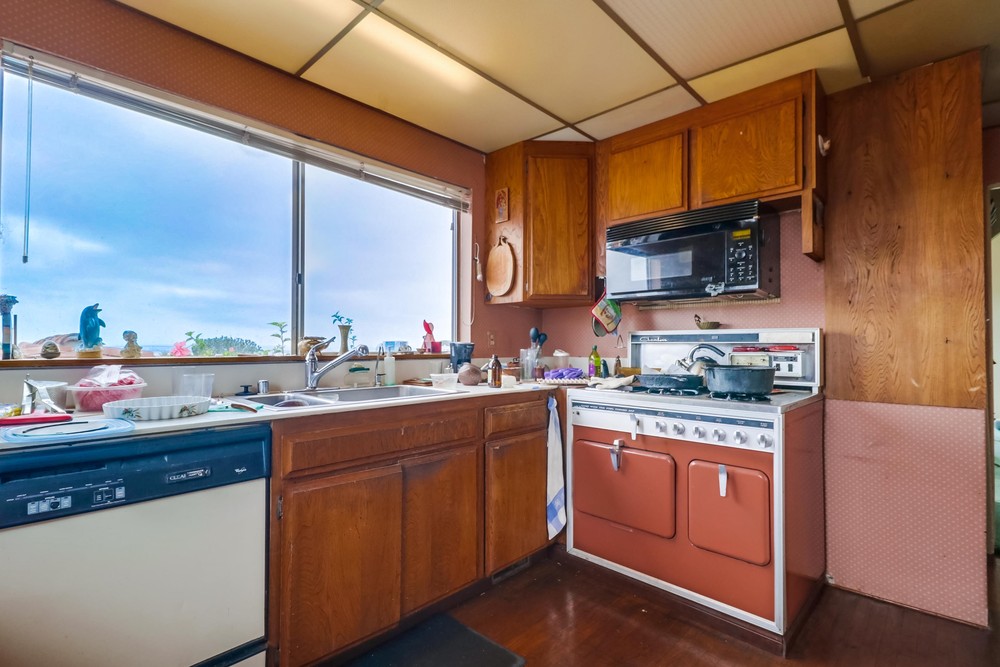 Virtual tour photo 17 of 62 for 3435 Hill St