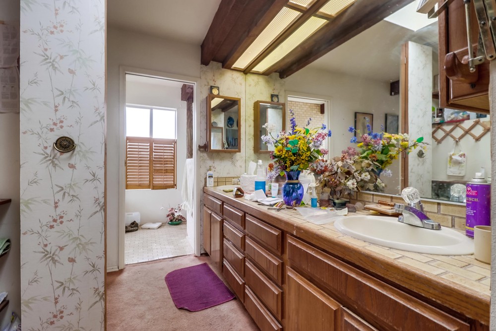 Virtual tour photo 25 of 62 for 3435 Hill St