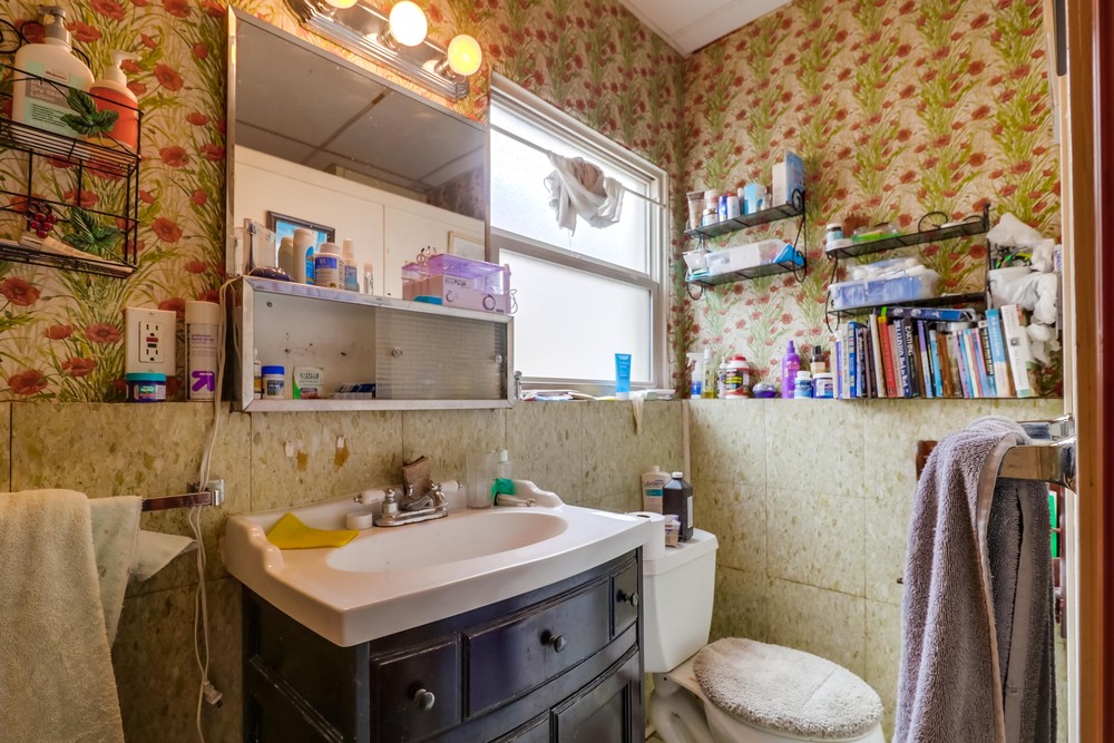 Virtual tour photo 30 of 62 for 3435 Hill St
