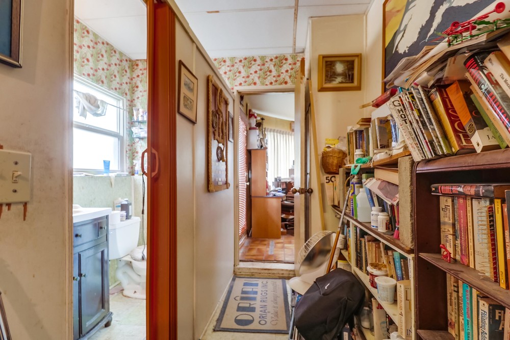 Virtual tour photo 41 of 62 for 3435 Hill St