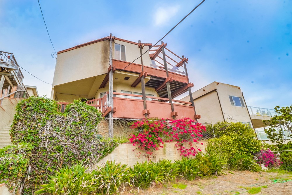Virtual tour photo 60 of 62 for 3435 Hill St