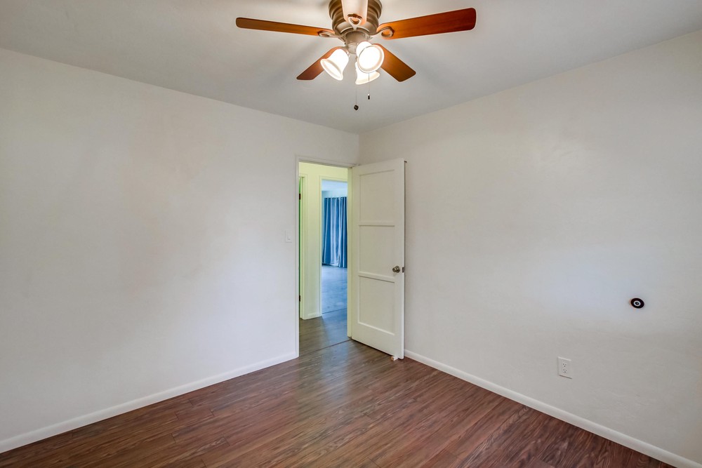 Virtual tour photo 21 of 30 for 3438 Tie St