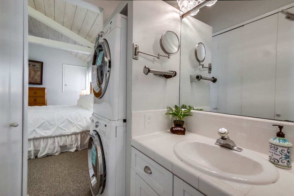 Virtual tour photo 33 of 43 for 3439 Bayside Walk