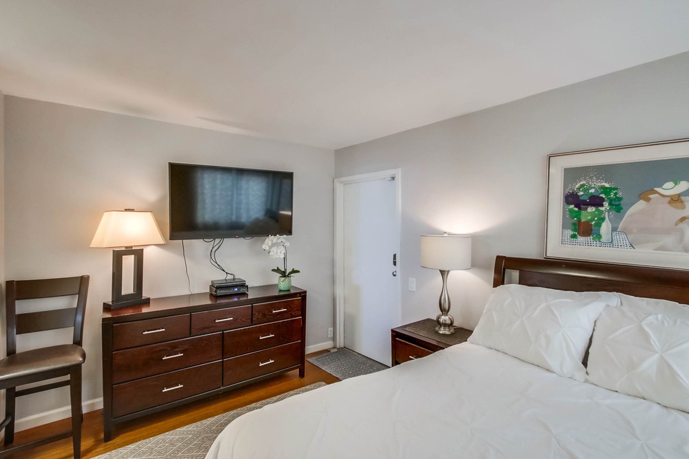 Virtual tour photo 35 of 43 for 3439 Bayside Walk