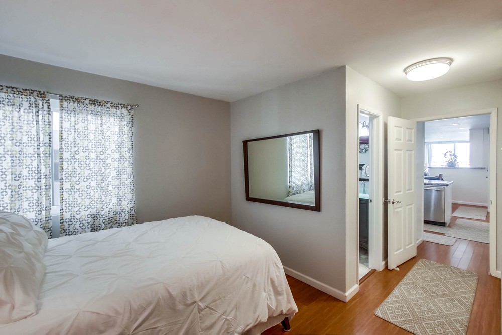 Virtual tour photo 36 of 43 for 3439 Bayside Walk