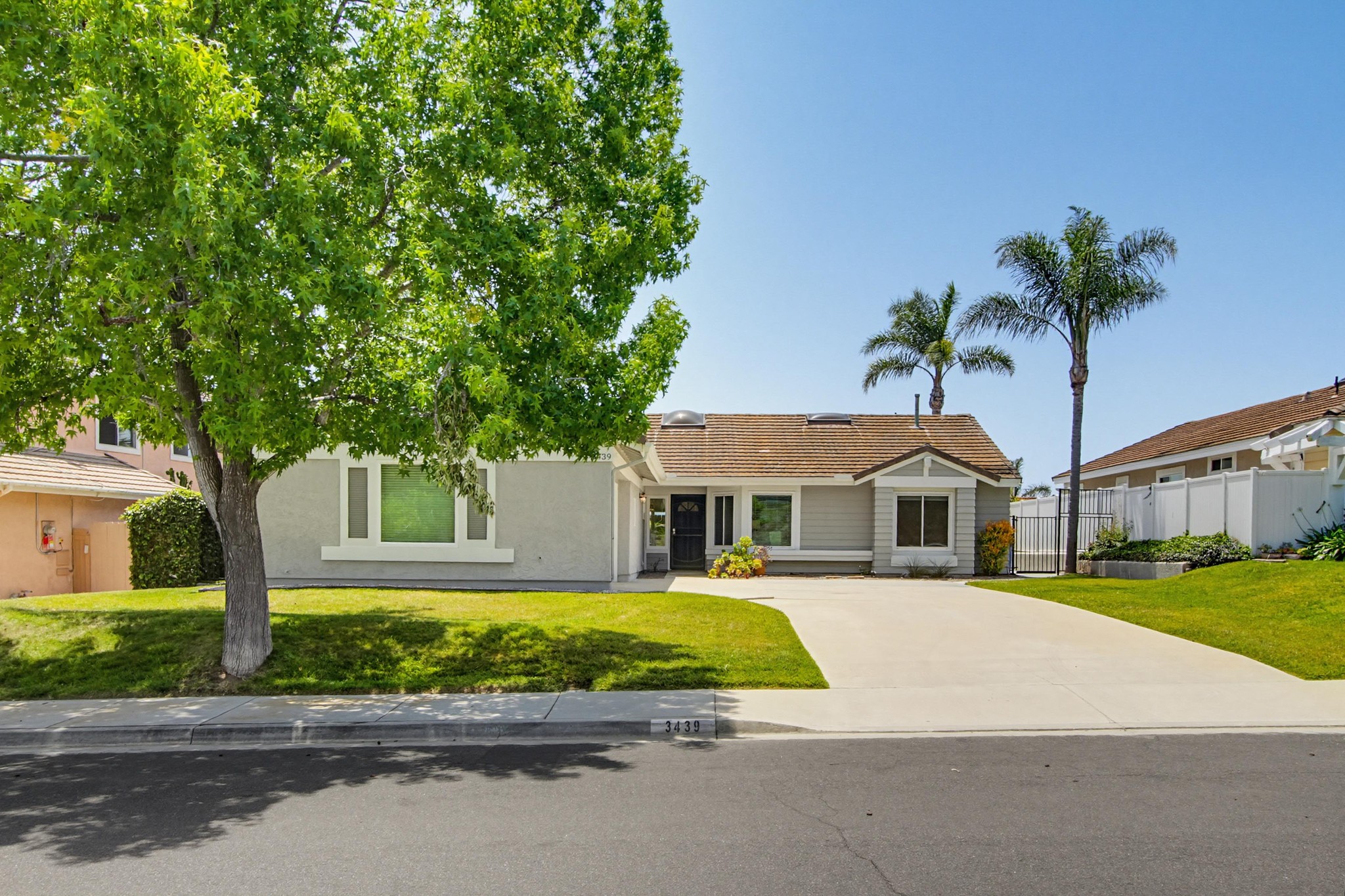 Virtual tour photo 3 of 63 for 3439 Southwood Dr