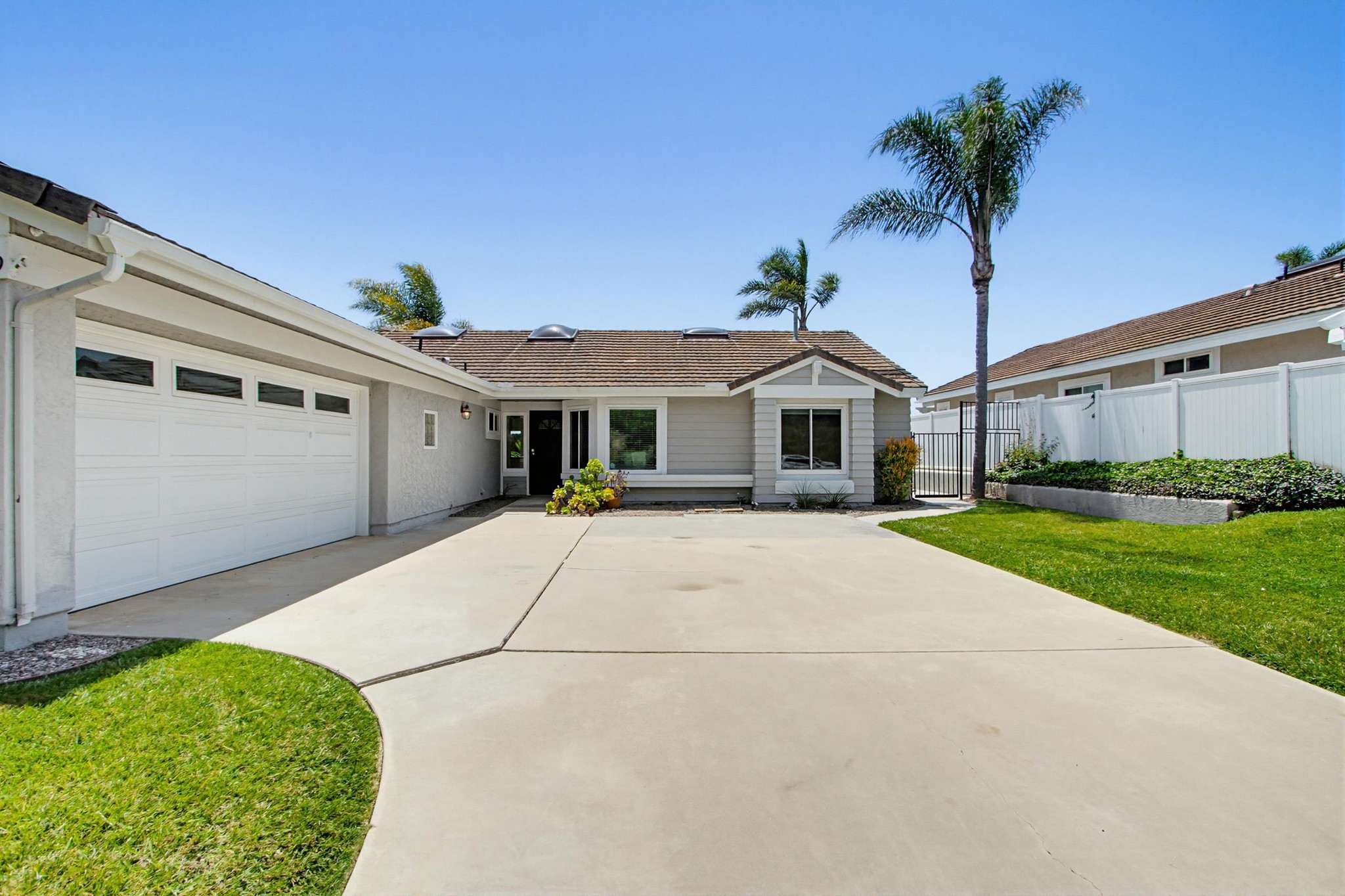 Virtual tour photo 6 of 63 for 3439 Southwood Dr