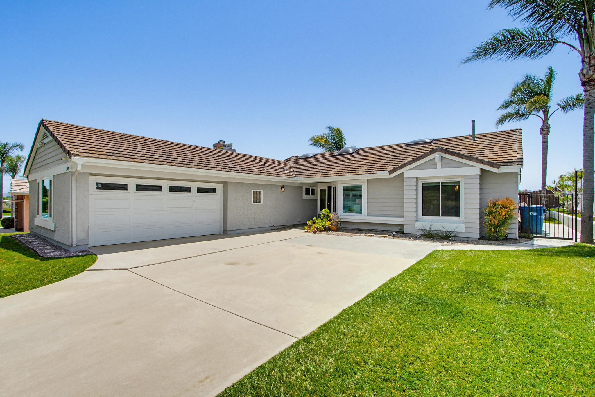Virtual tour photo 7 of 63 for 3439 Southwood Dr