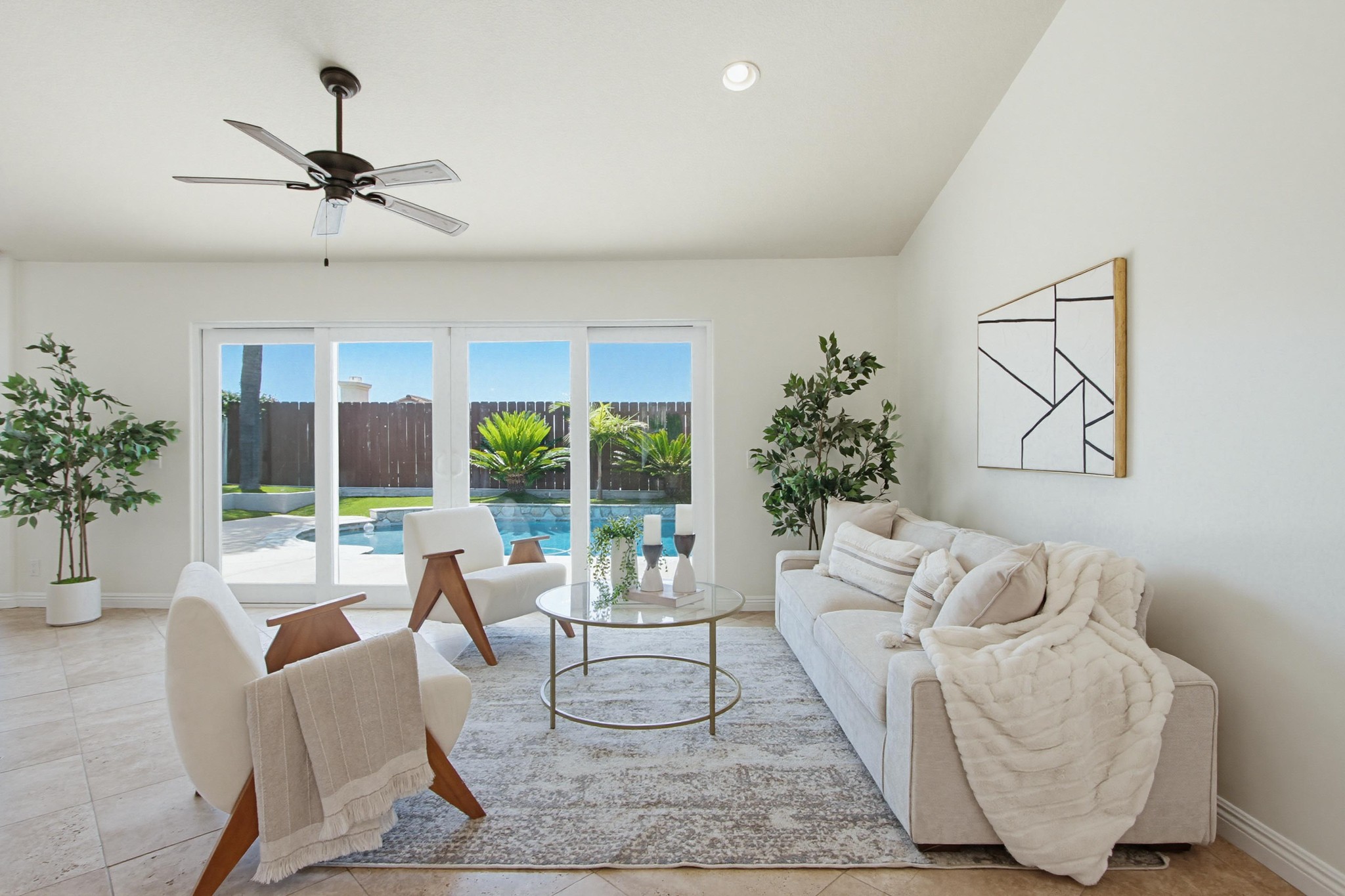 Virtual tour photo 10 of 63 for 3439 Southwood Dr