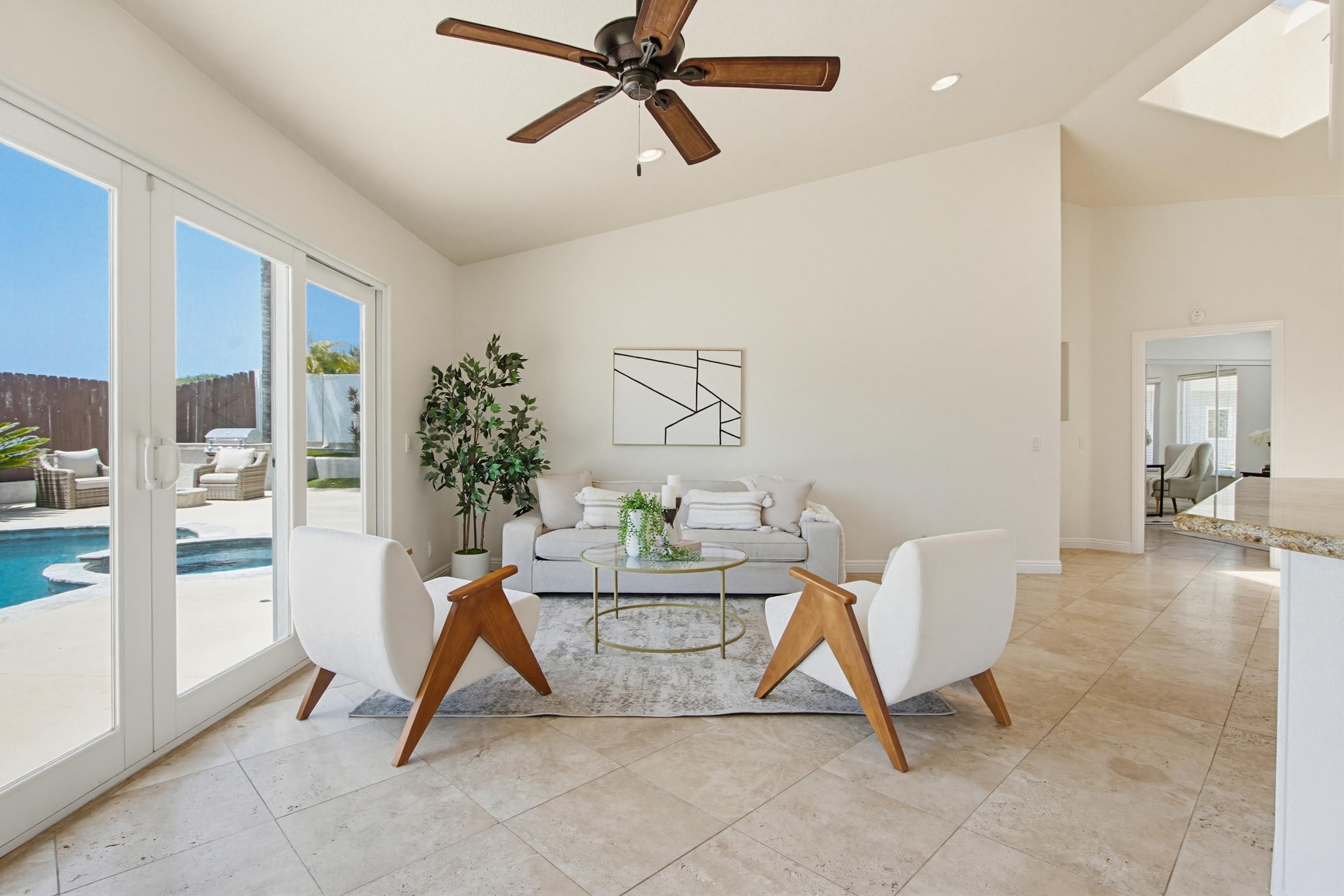Virtual tour photo 11 of 63 for 3439 Southwood Dr