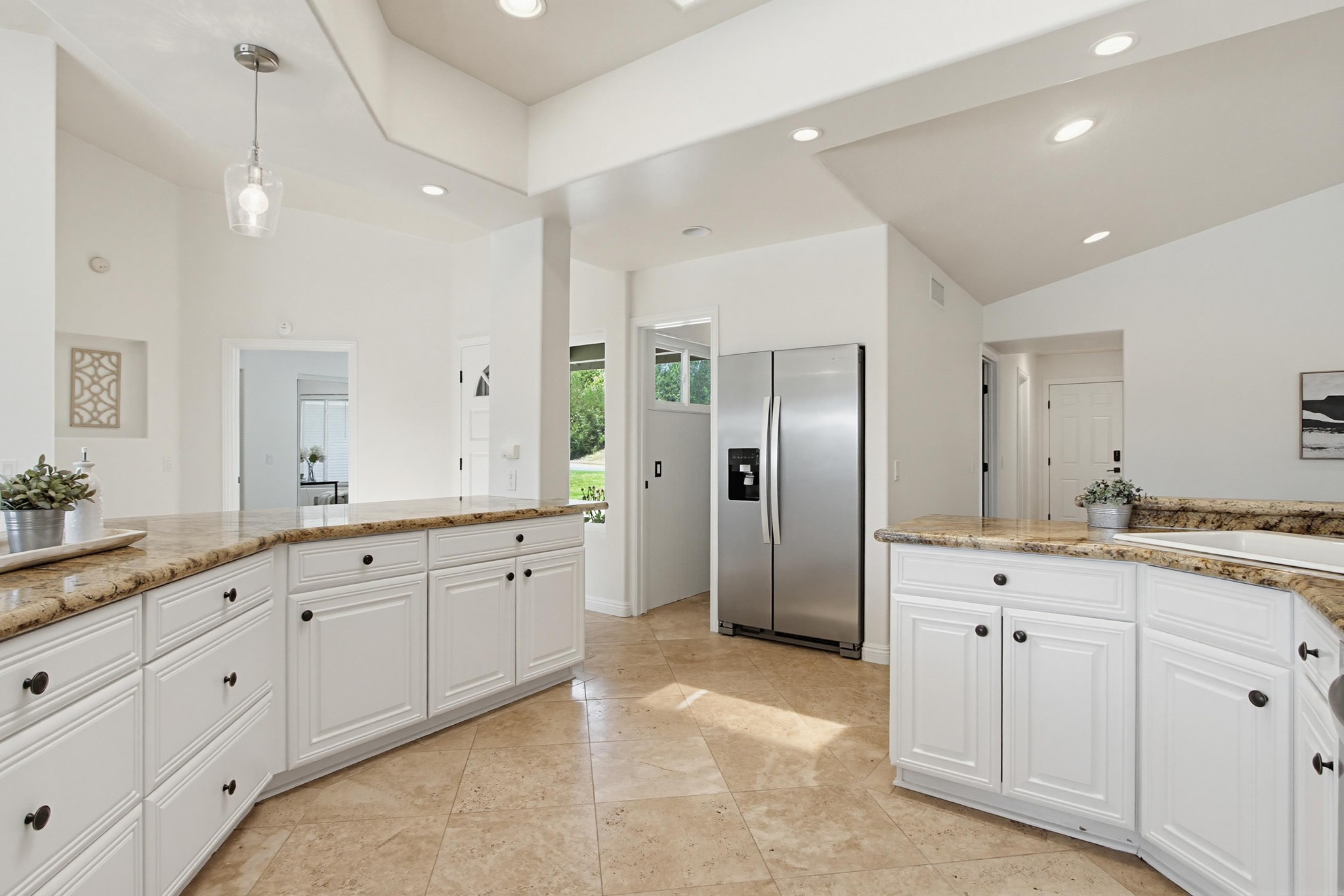 Virtual tour photo 15 of 63 for 3439 Southwood Dr