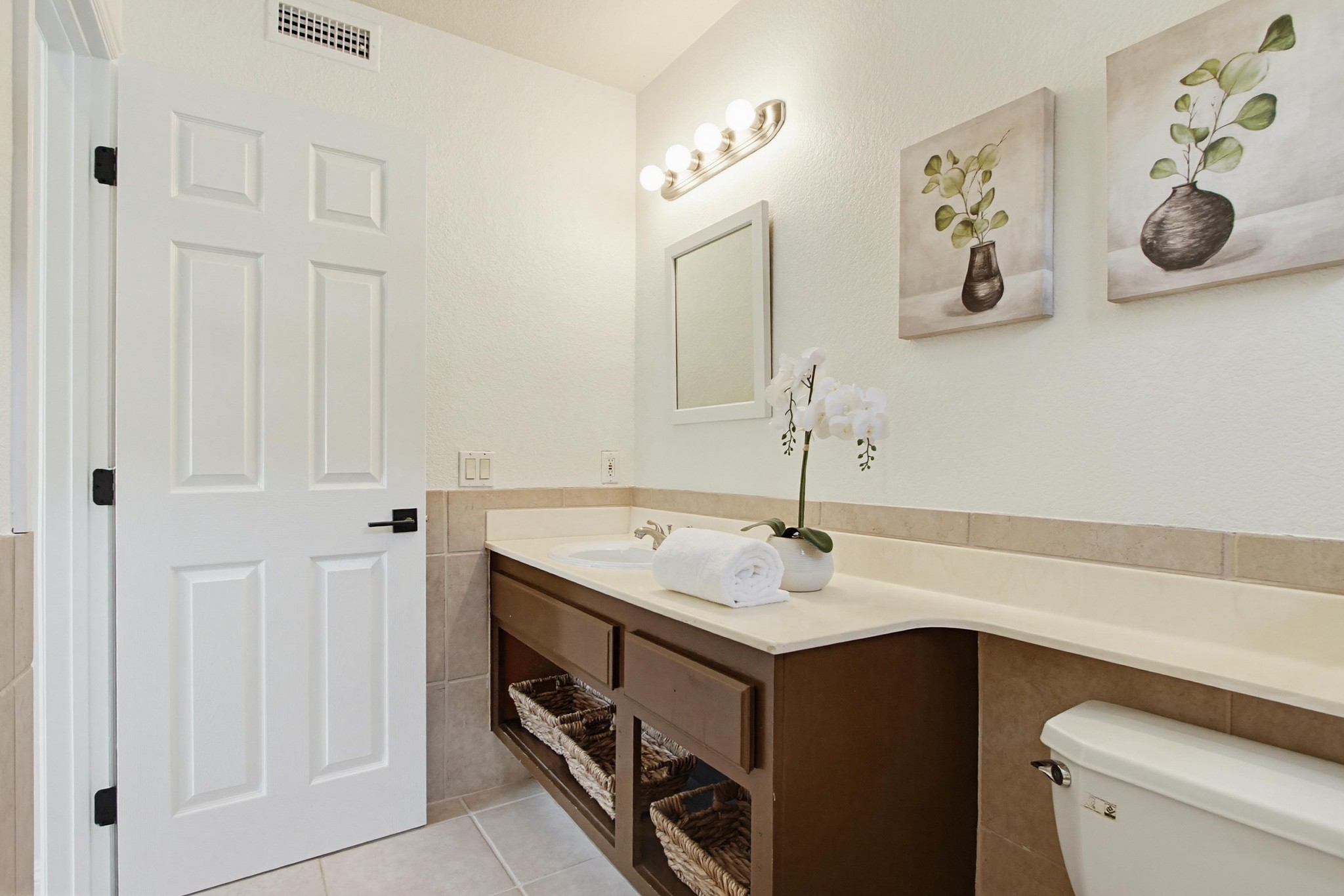 Virtual tour photo 40 of 63 for 3439 Southwood Dr
