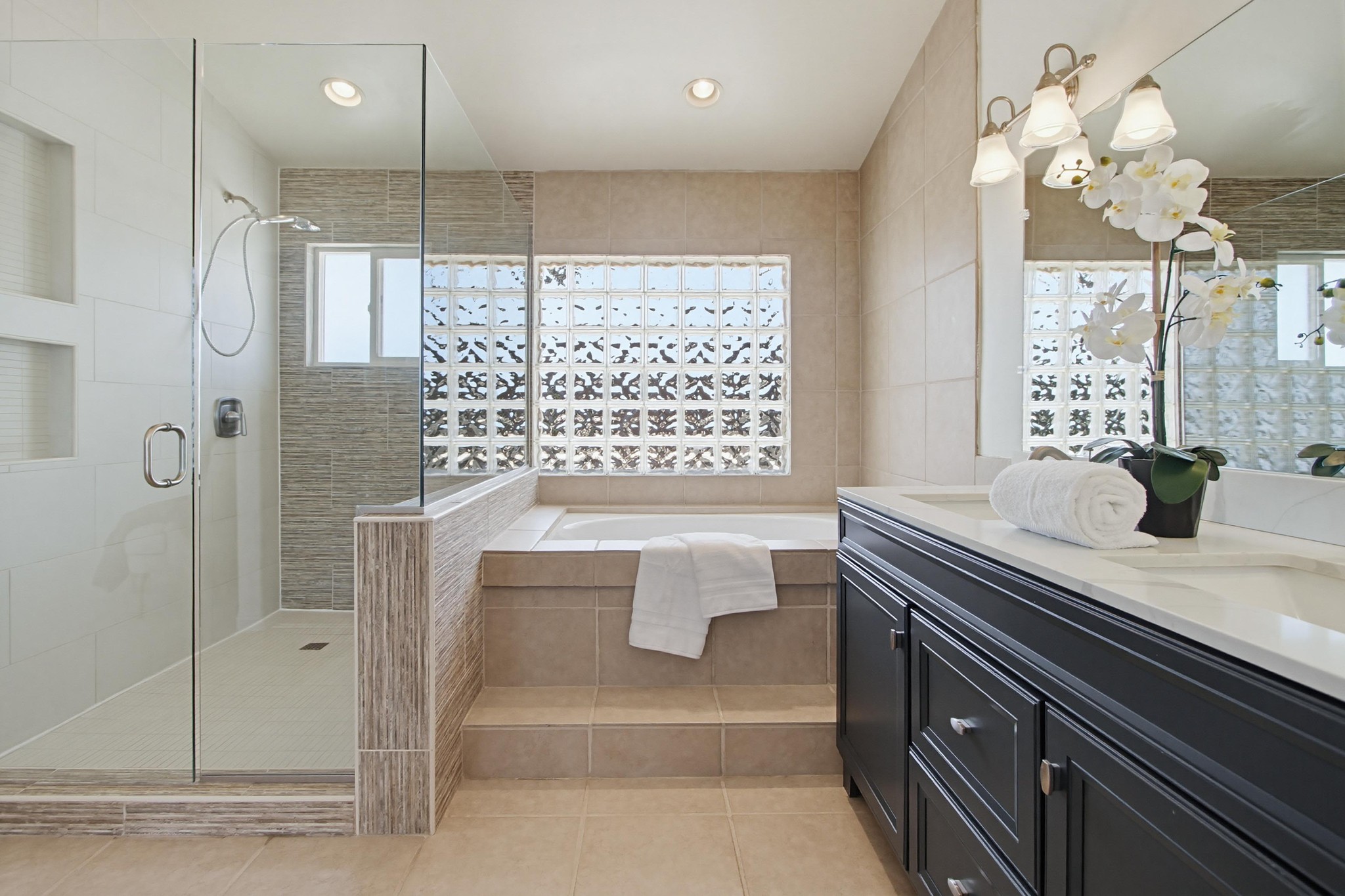 Virtual tour photo 46 of 63 for 3439 Southwood Dr