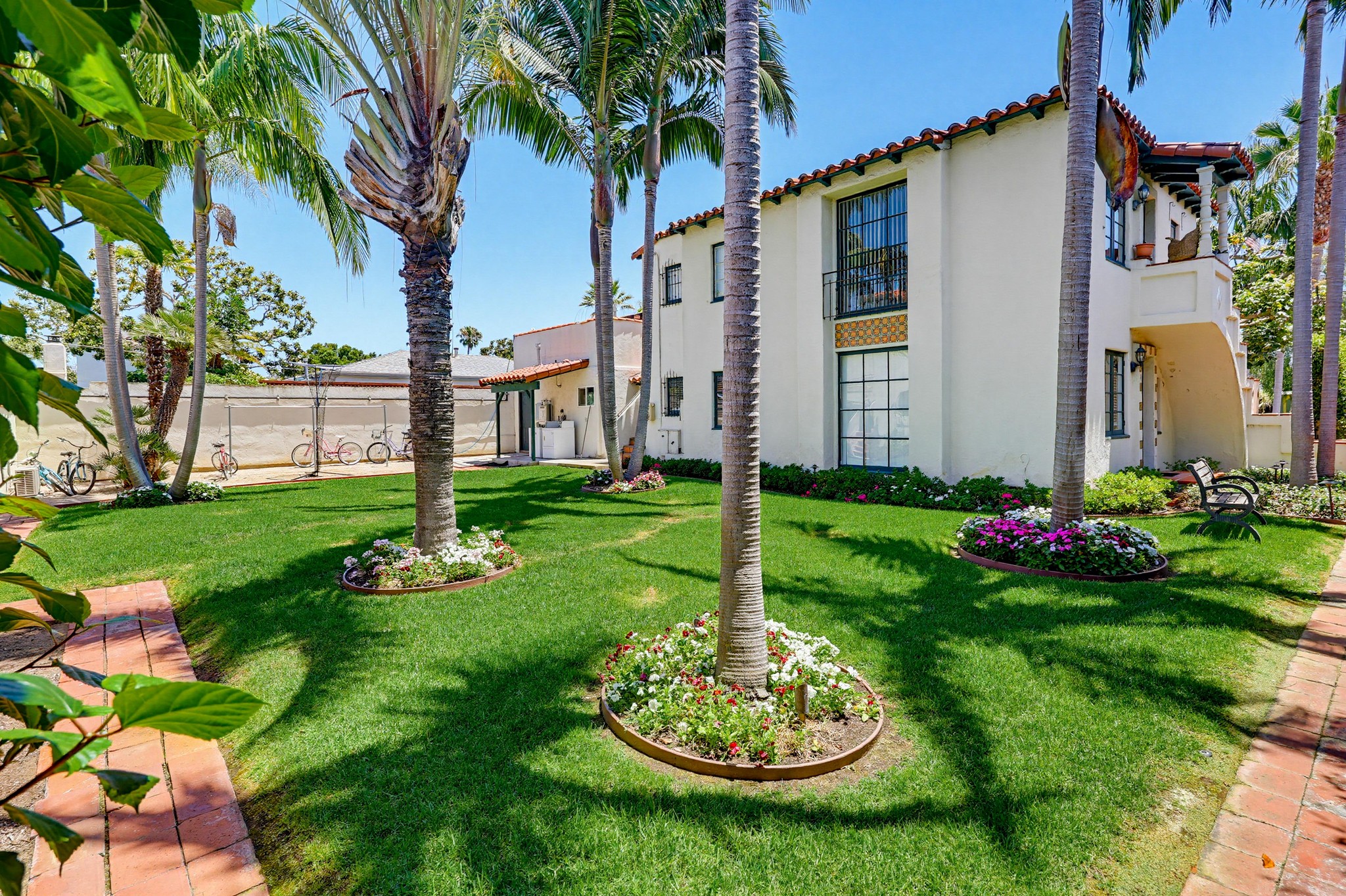 Virtual tour photo 8 of 59 for 344 G Ave