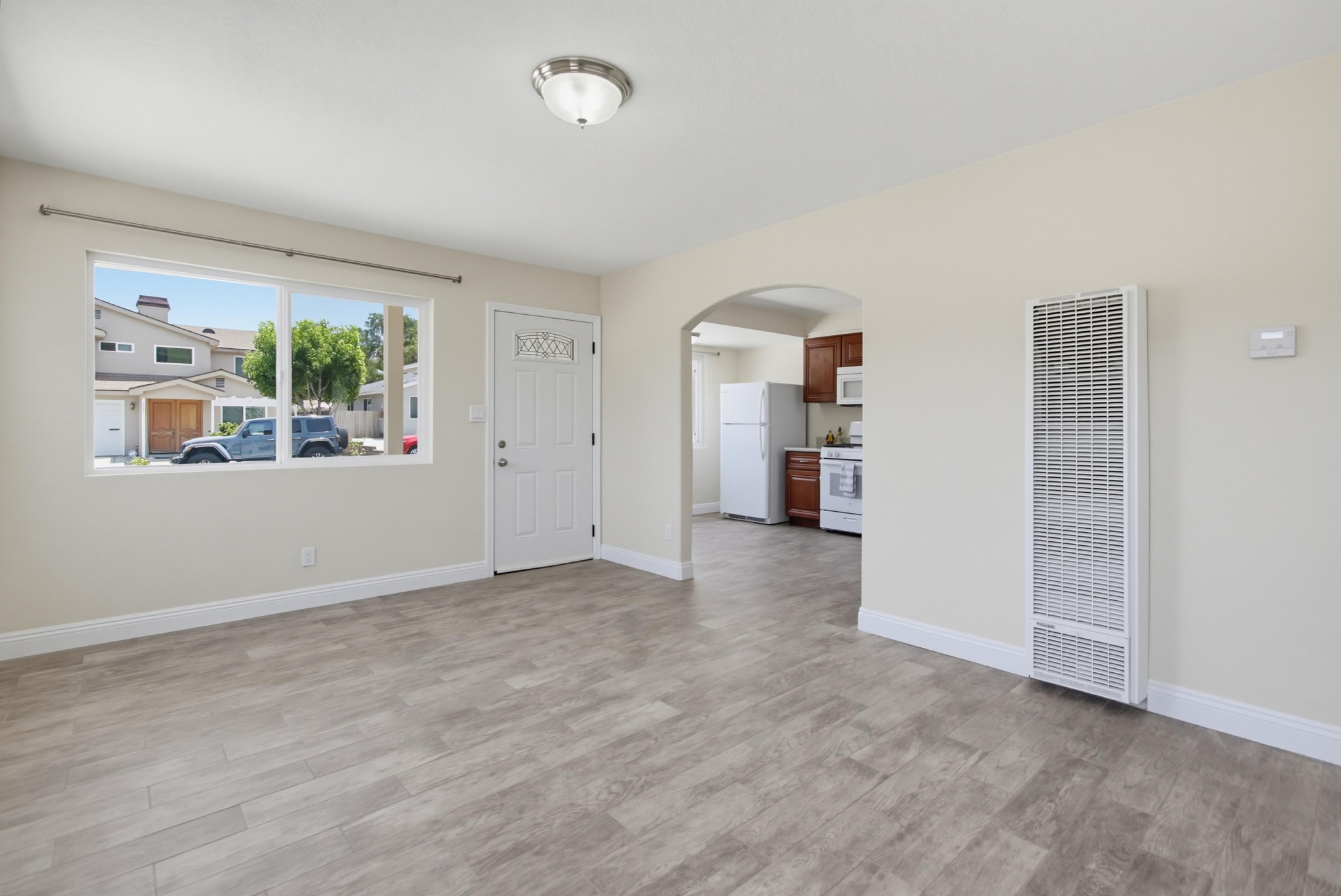 Virtual tour photo 9 of 57 for 3440 Egan St