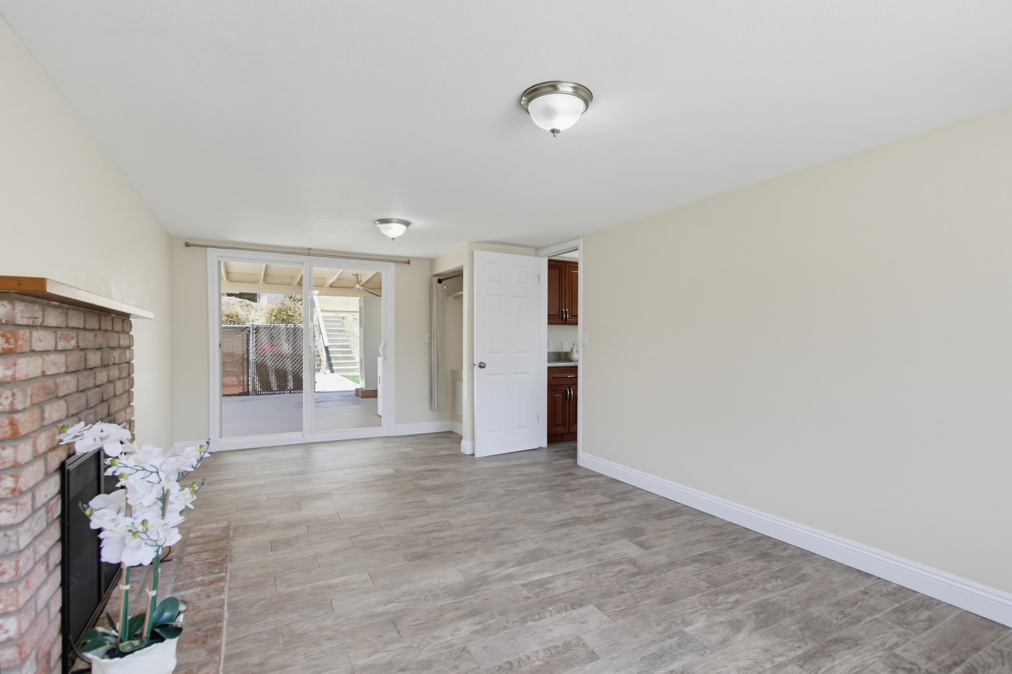 Virtual tour photo 15 of 57 for 3440 Egan St