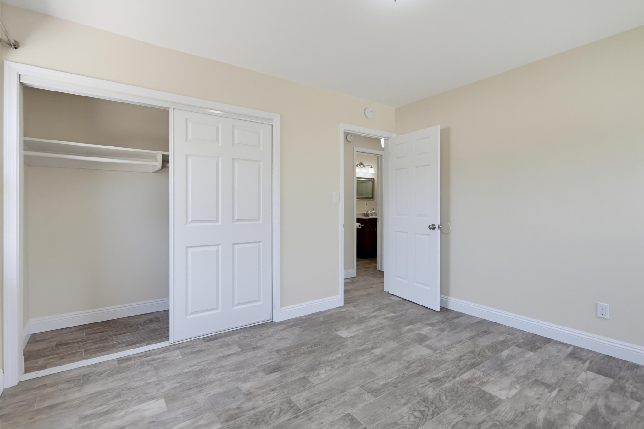 Virtual tour photo 20 of 57 for 3440 Egan St