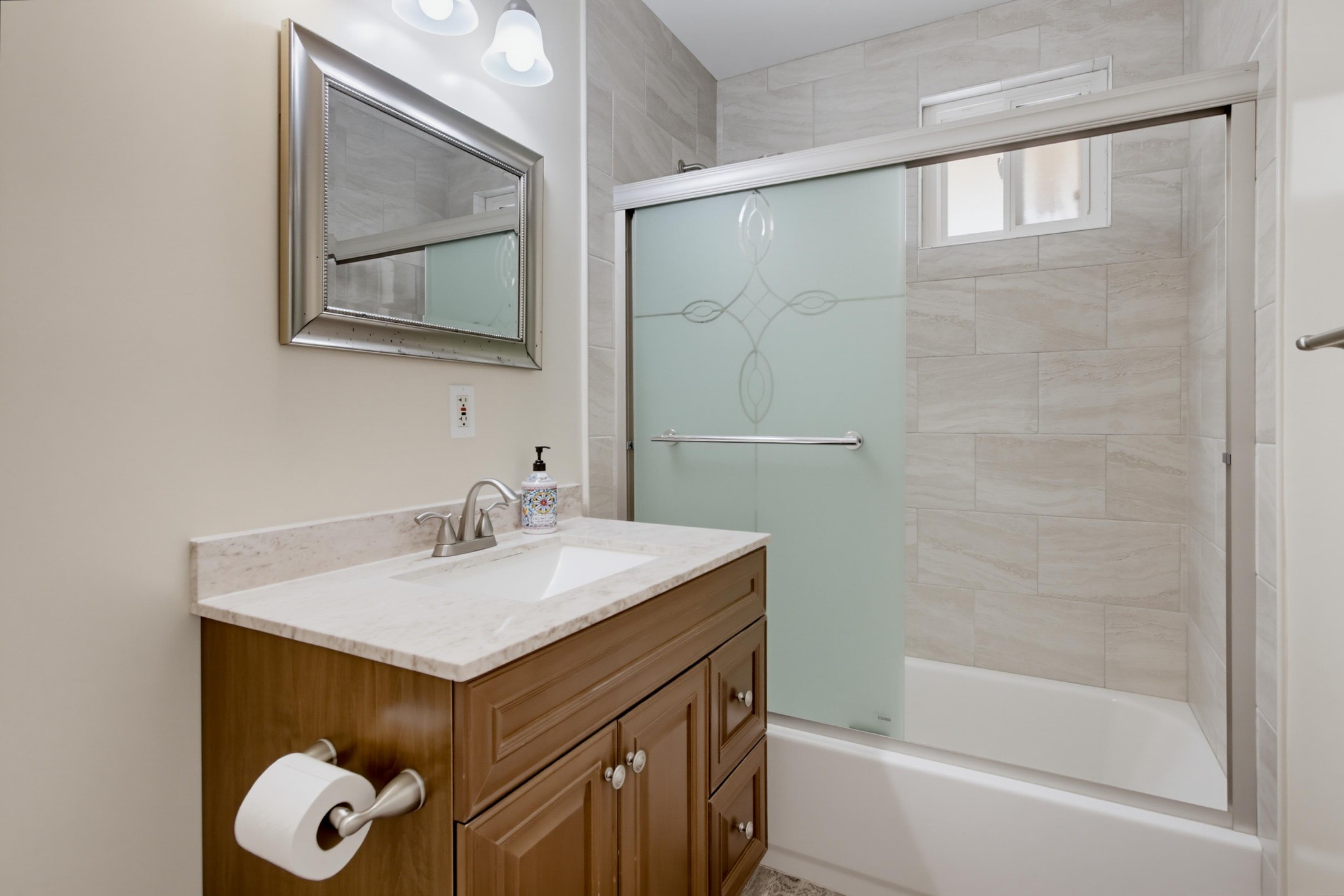 Virtual tour photo 21 of 57 for 3440 Egan St