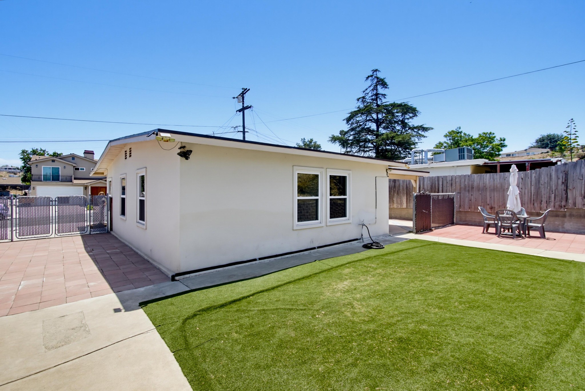 Virtual tour photo 31 of 57 for 3440 Egan St
