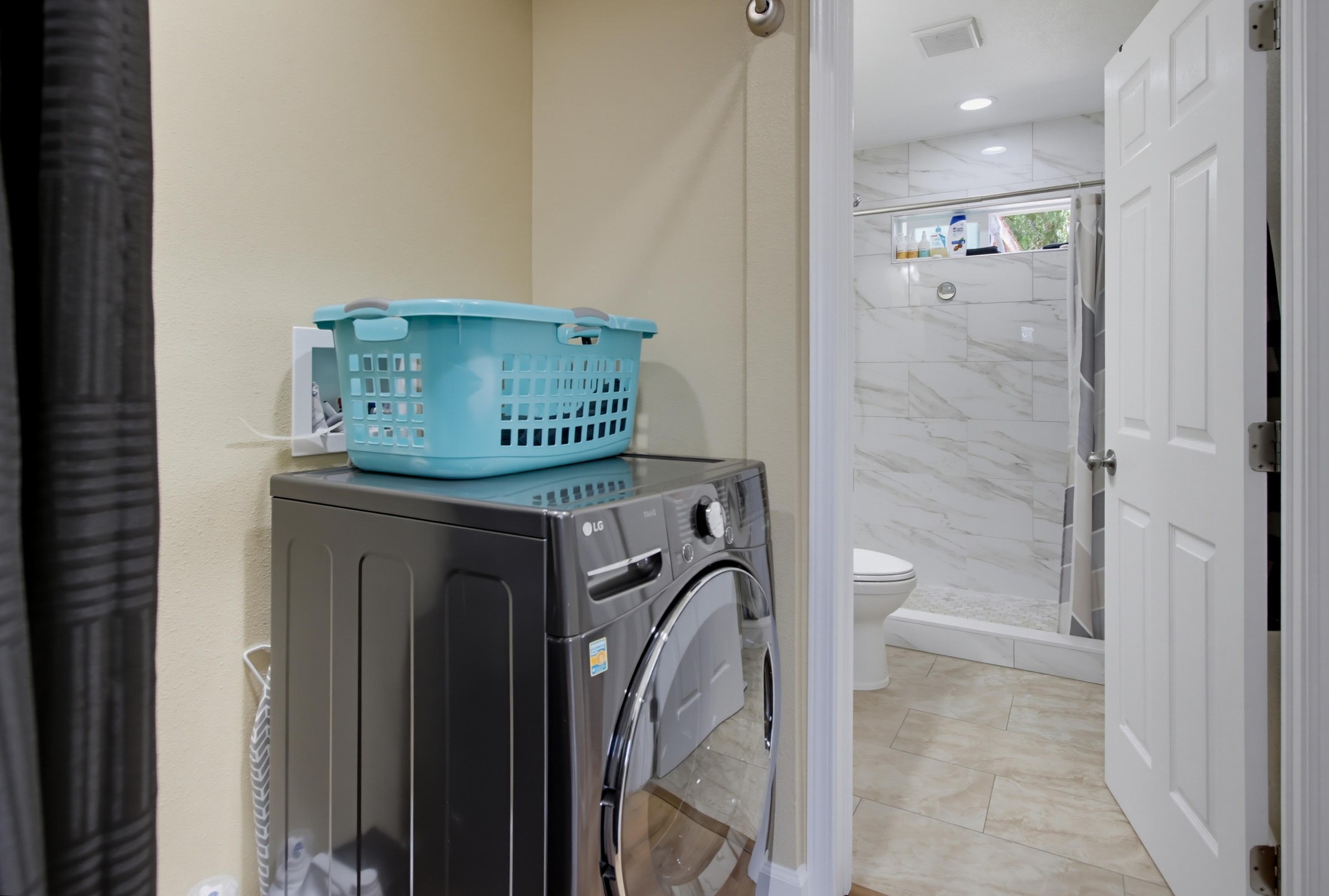 Virtual tour photo 51 of 57 for 3440 Egan St