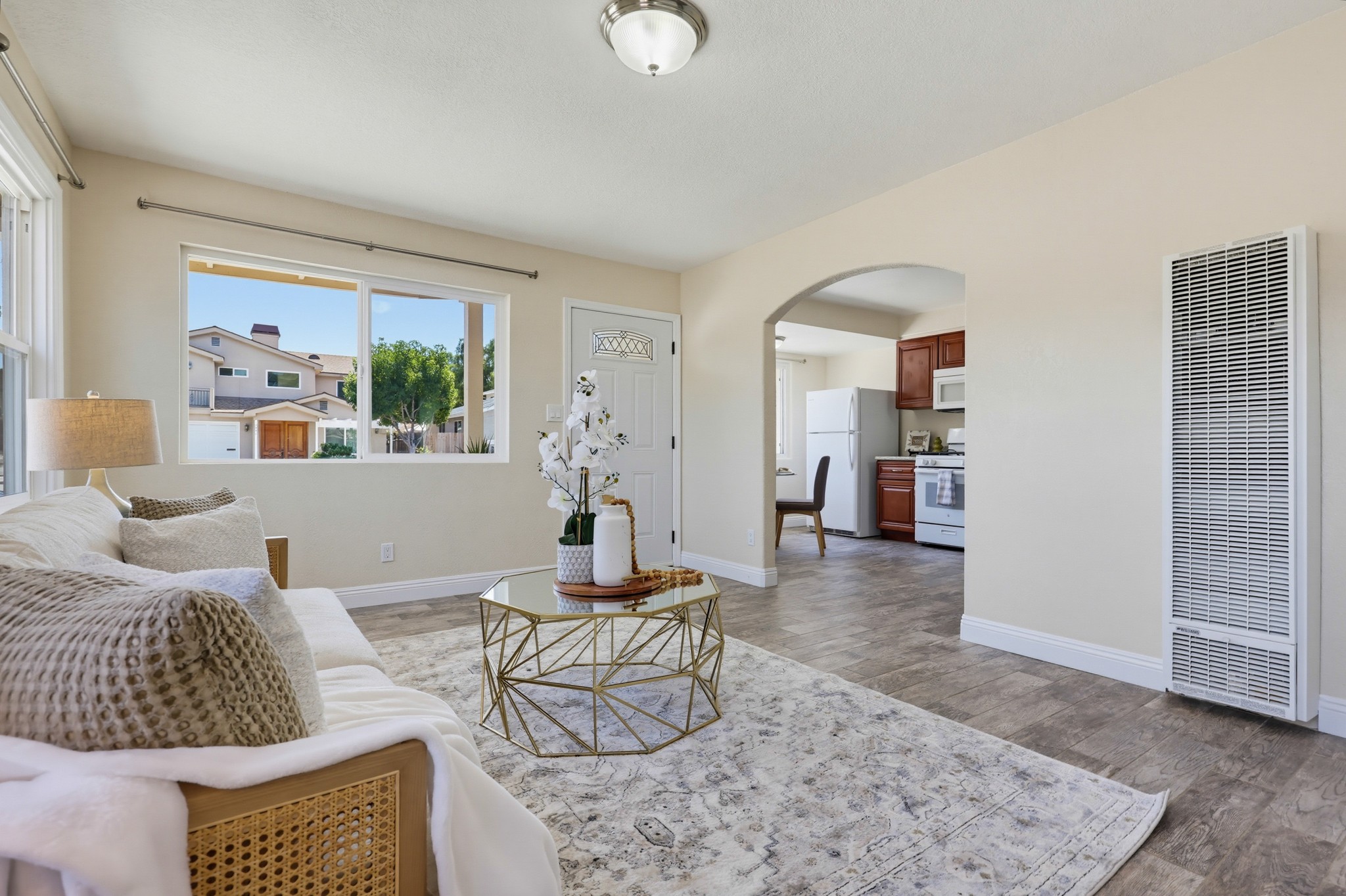Virtual tour photo 8 of 50 for 3440-42 Egan St
