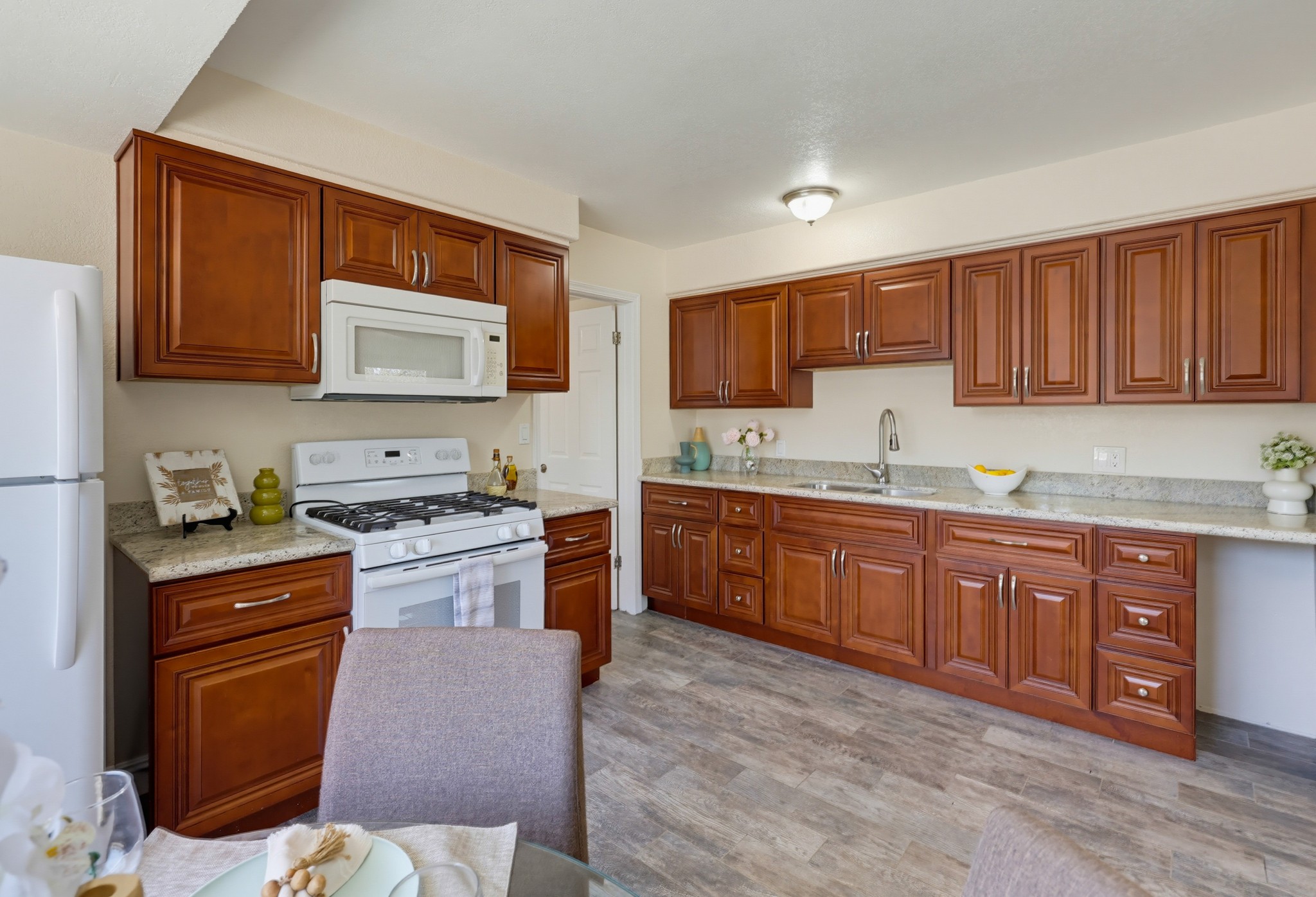 Virtual tour photo 12 of 50 for 3440-42 Egan St