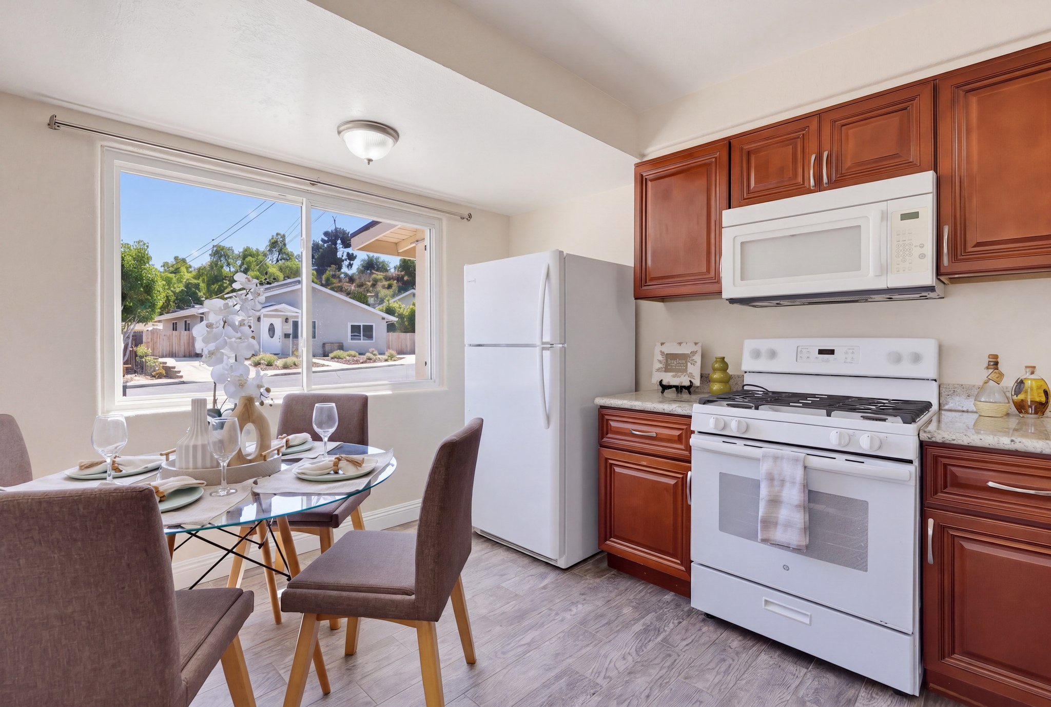 Virtual tour photo 11 of 50 for 3440-42 Egan St