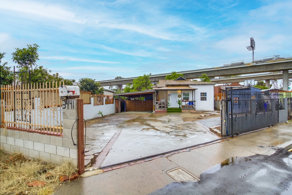 Virtual tour photo 3 of 60 for 3441 Boston Ave