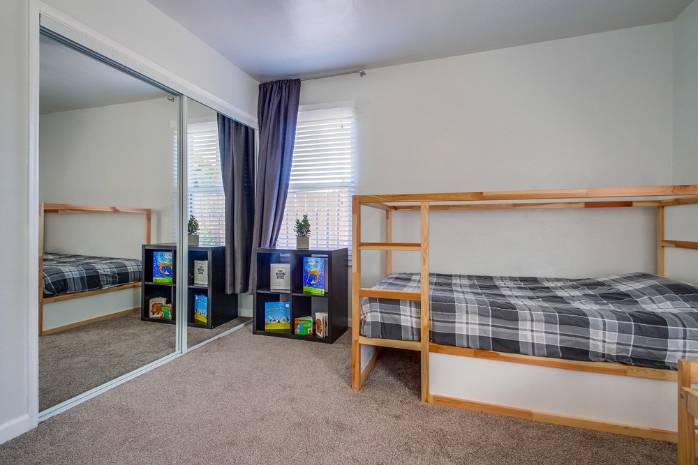 Virtual tour photo 23 of 32 for 3443 Glade St