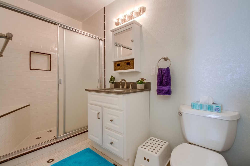 Virtual tour photo 24 of 32 for 3443 Glade St