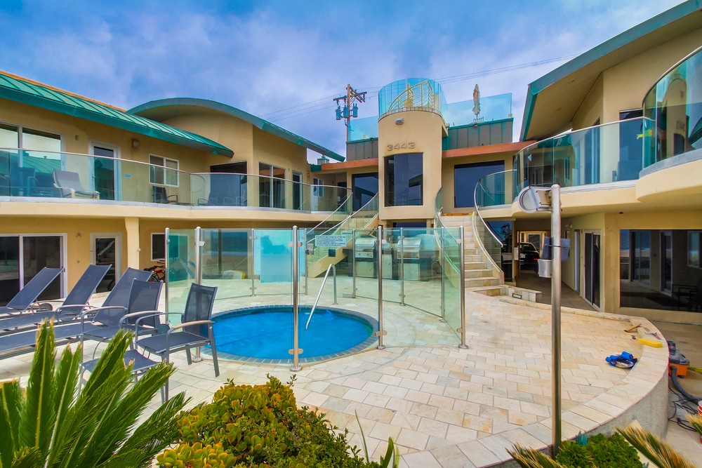 Virtual tour photo 37 of 38 for 3443 Ocean Front Walk i
