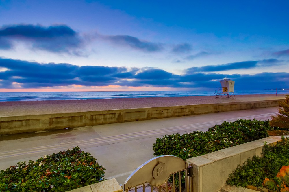 Virtual tour photo 6 of 37 for 3443 Ocean Front Walk Unit D
