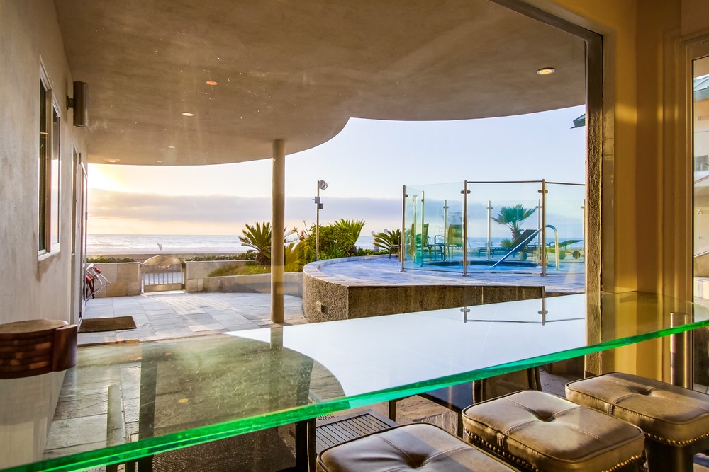 Virtual tour photo 11 of 37 for 3443 Ocean Front Walk Unit D