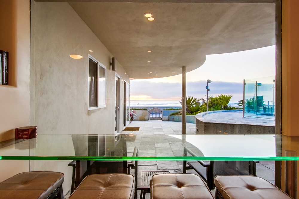Virtual tour photo 13 of 37 for 3443 Ocean Front Walk Unit D
