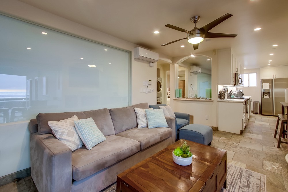 Virtual tour photo 15 of 37 for 3443 Ocean Front Walk Unit D