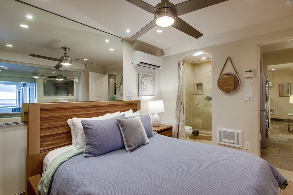 Virtual tour photo 24 of 37 for 3443 Ocean Front Walk Unit D