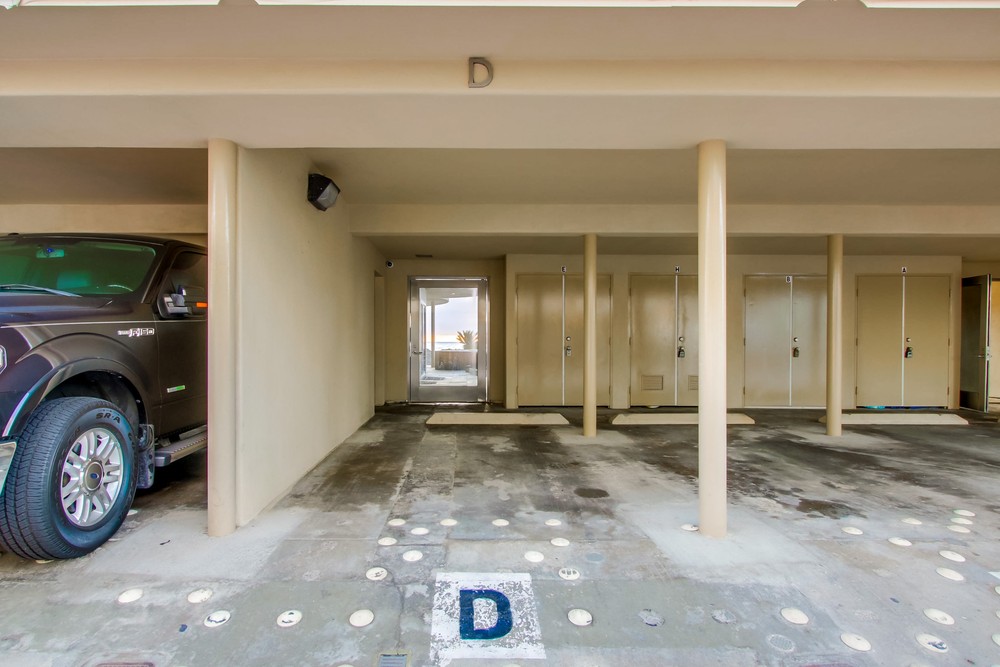 Virtual tour photo 38 of 37 for 3443 Ocean Front Walk Unit D