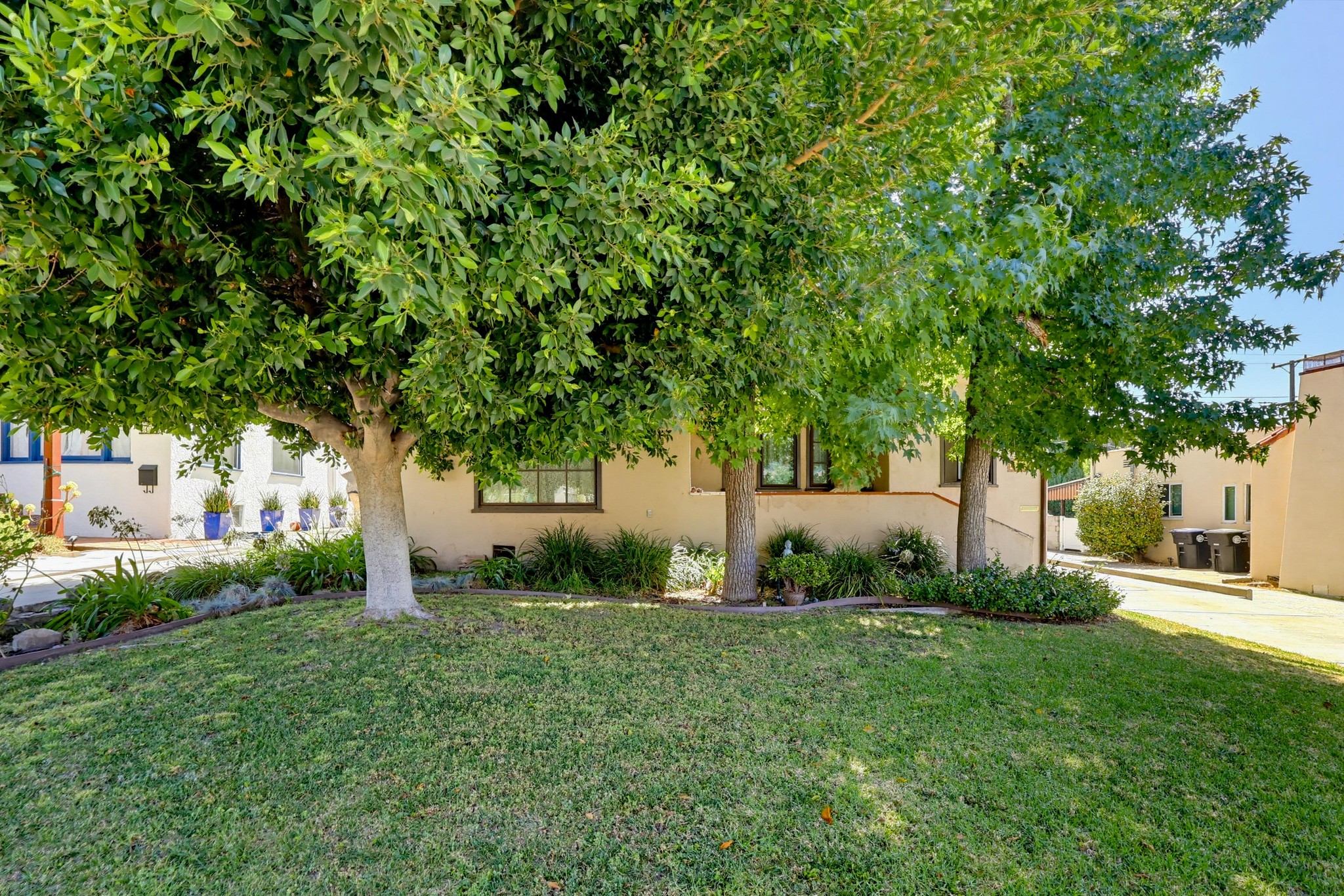 Virtual tour photo 3 of 61 for 3444 Las Palmas Ave